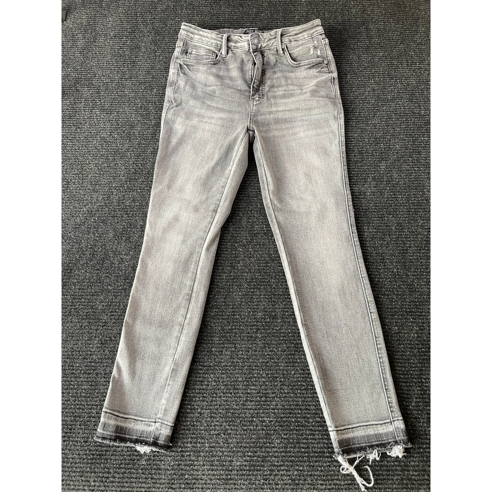 Judy Blue Los Angeles Grey Skinny Fit Jeans Raw Released Hem Distressed 11/30